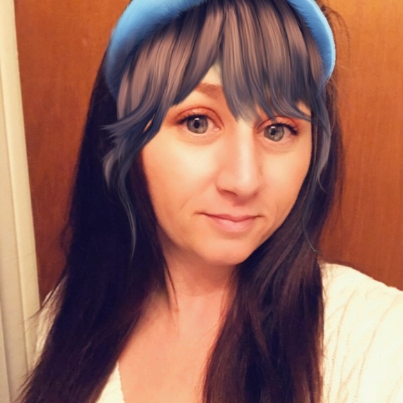 Meet your Posher, Kristina - Picture 4 of 7